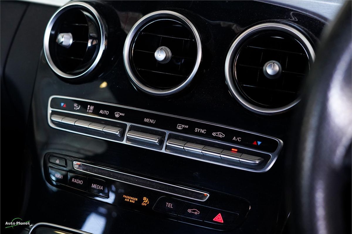 2018 Mercedes-Benz C-Class C300 W205