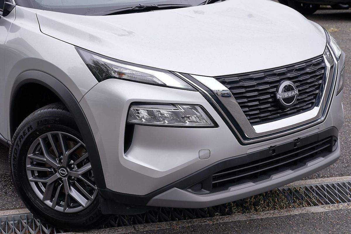 2025 Nissan X-TRAIL ST T33