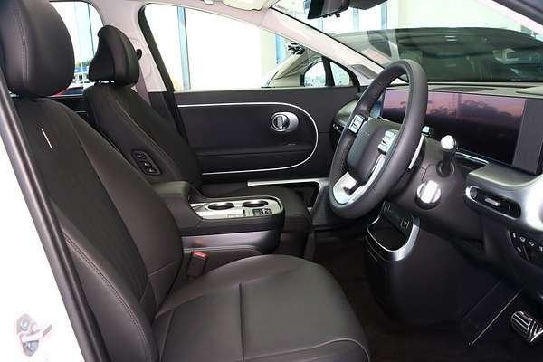 2025 Hyundai IONIQ 9 Calligraphy ME.V1