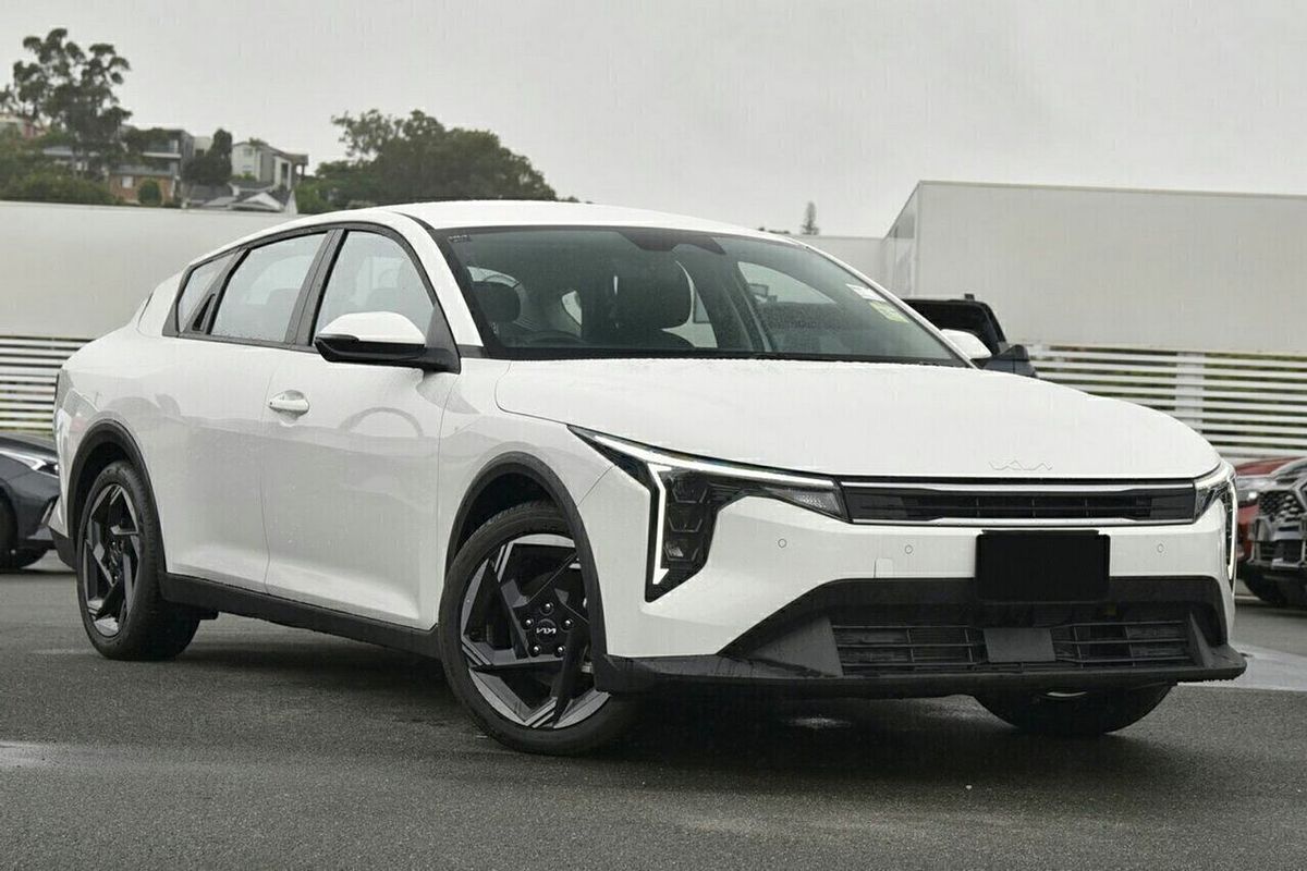 2025 Kia K4 Sport CL4m