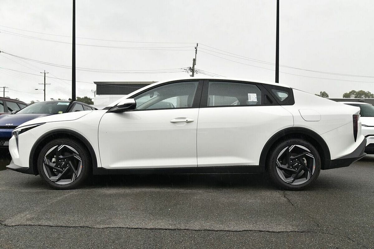 2025 Kia K4 Sport CL4m
