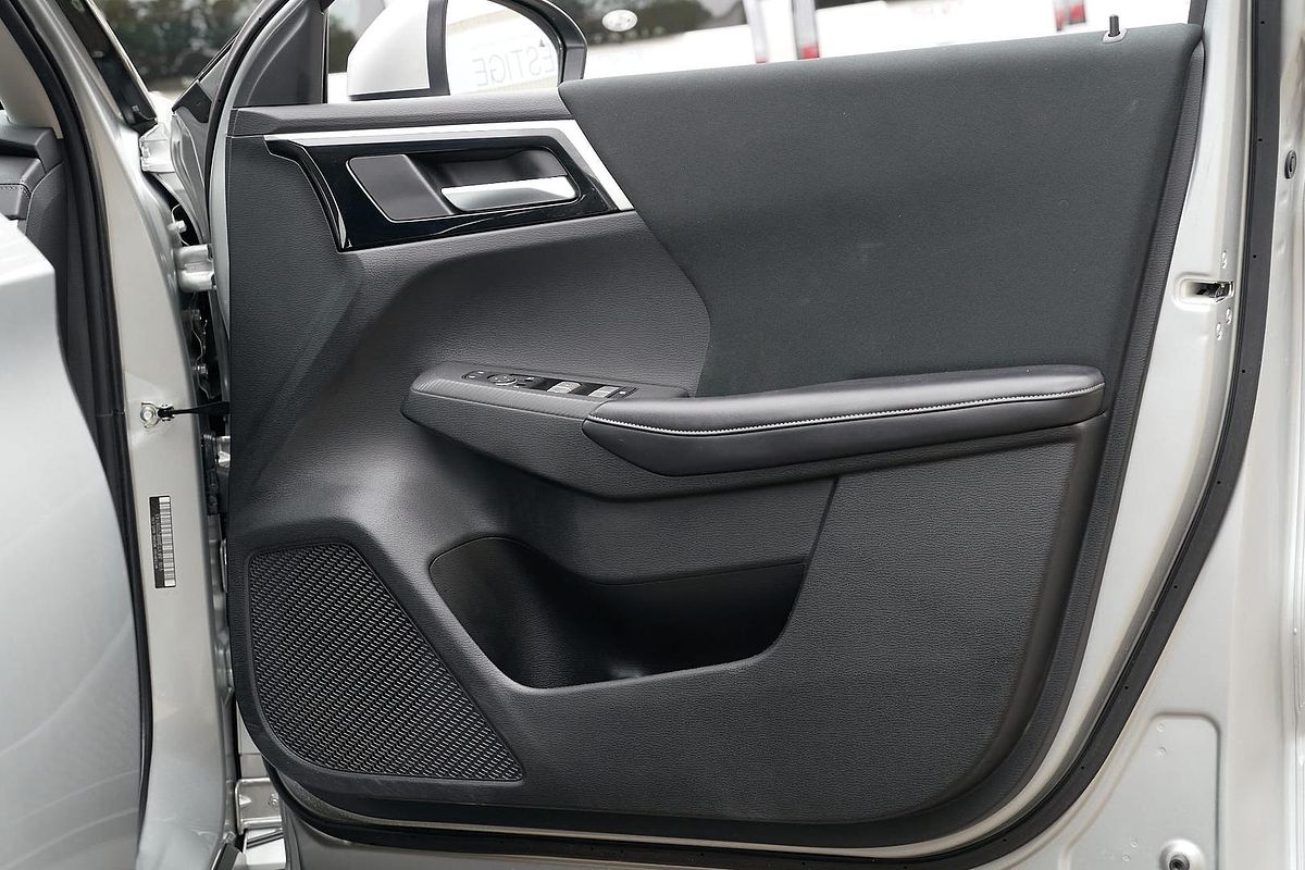 2024 Mitsubishi Outlander ES ZM