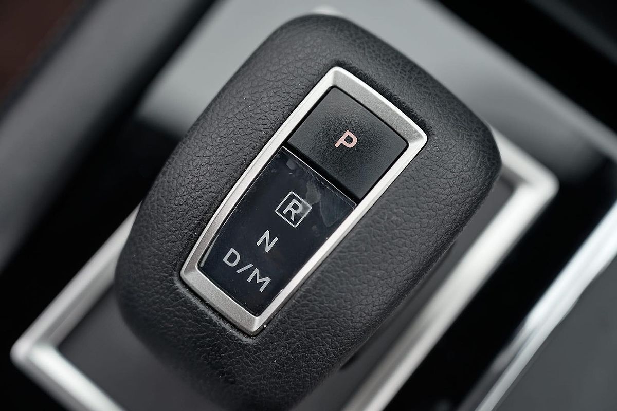 2024 Mitsubishi Outlander ES ZM