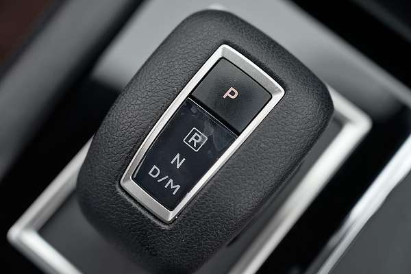 2024 Mitsubishi Outlander ES ZM