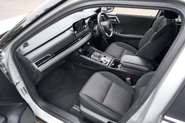 2024 Mitsubishi Outlander ES ZM