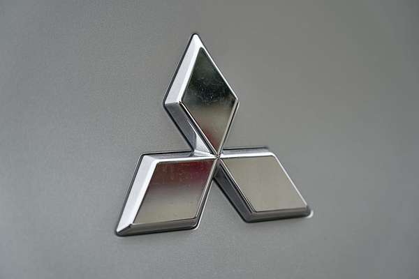 2024 Mitsubishi Outlander ES ZM