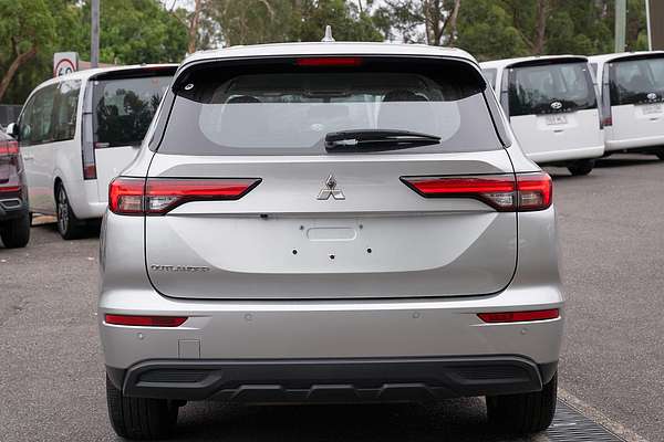 2024 Mitsubishi Outlander ES ZM