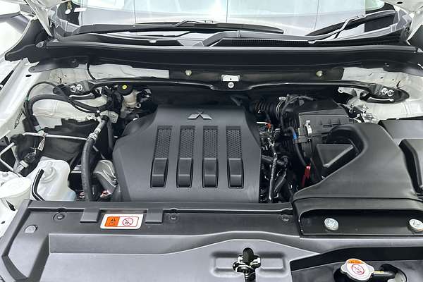 2024 Mitsubishi Eclipse Cross LS YB thumb-10