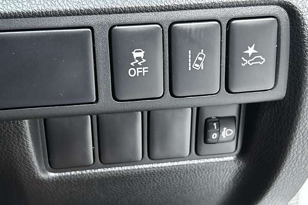 2024 Mitsubishi Eclipse Cross LS YB thumb-17