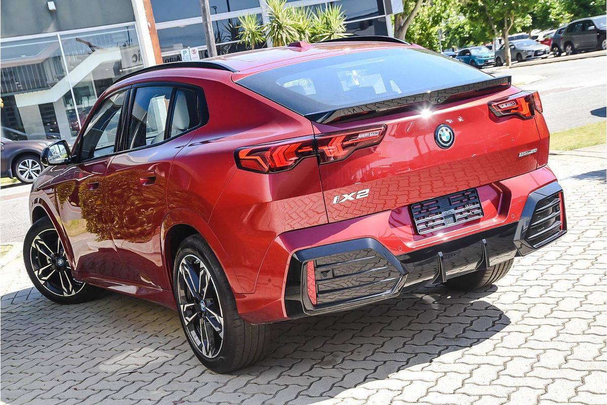 2025 BMW iX2 eDrive20 M Sport U10