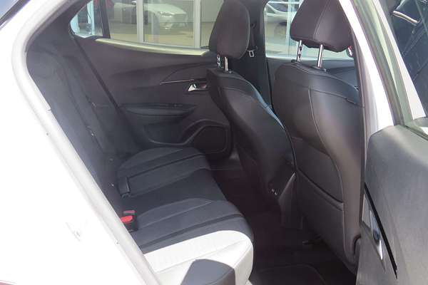 2021 Peugeot 2008 Allure P24