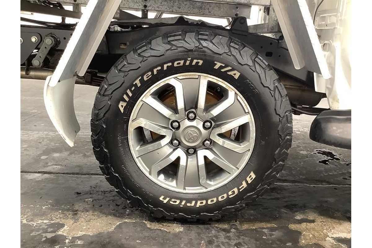 2017 Toyota Hilux SR GUN126R 4X4