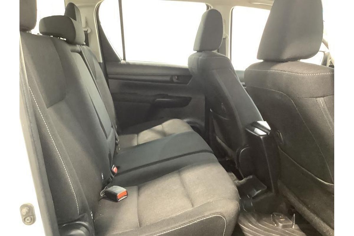 2017 Toyota Hilux SR GUN126R 4X4