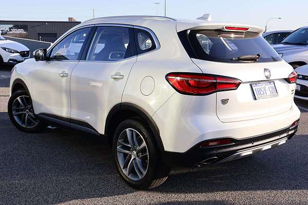 2022 MG HS Essence X SAS23