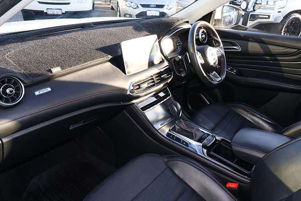 2022 MG HS Essence X SAS23