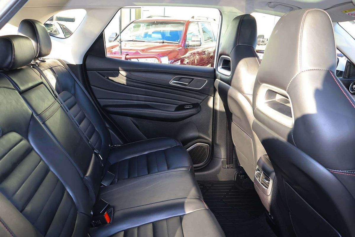 2022 MG HS Essence X SAS23