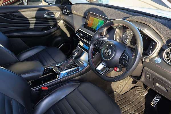 2022 MG HS Essence X SAS23