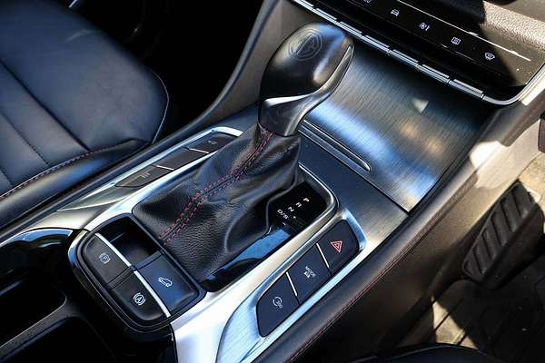 2022 MG HS Essence X SAS23