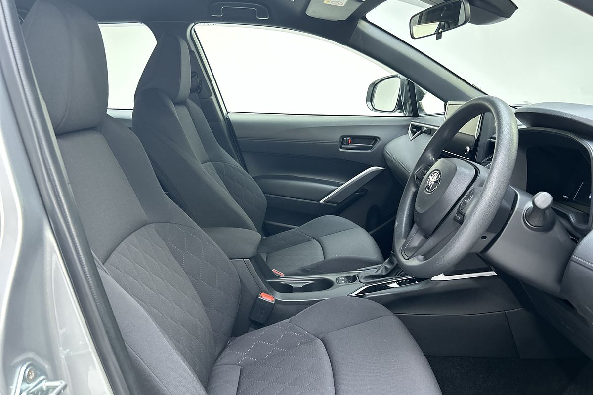 2024 Toyota Corolla Cross GX MXGH10R