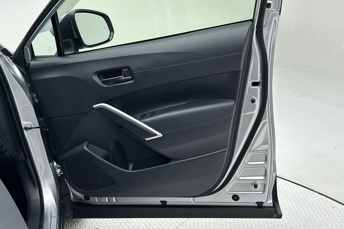 2024 Toyota Corolla Cross GX MXGH10R