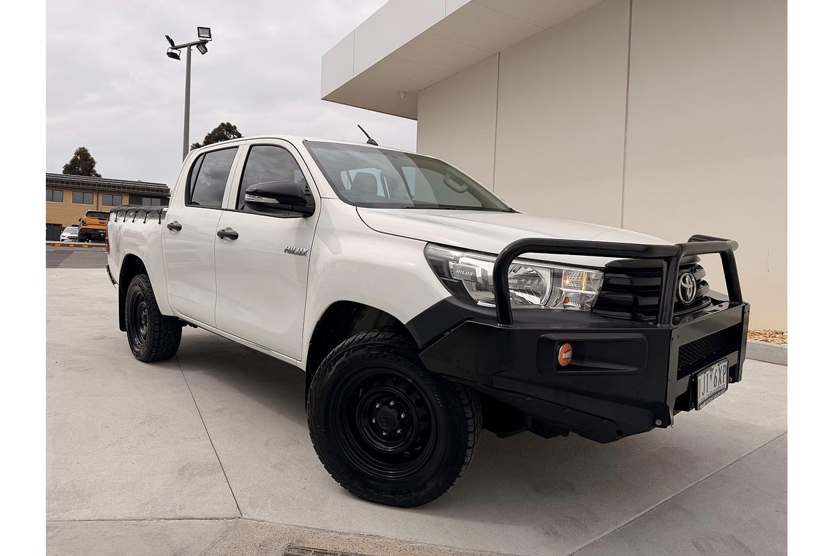 2017 Toyota Hilux Workmate GUN125R 4X4