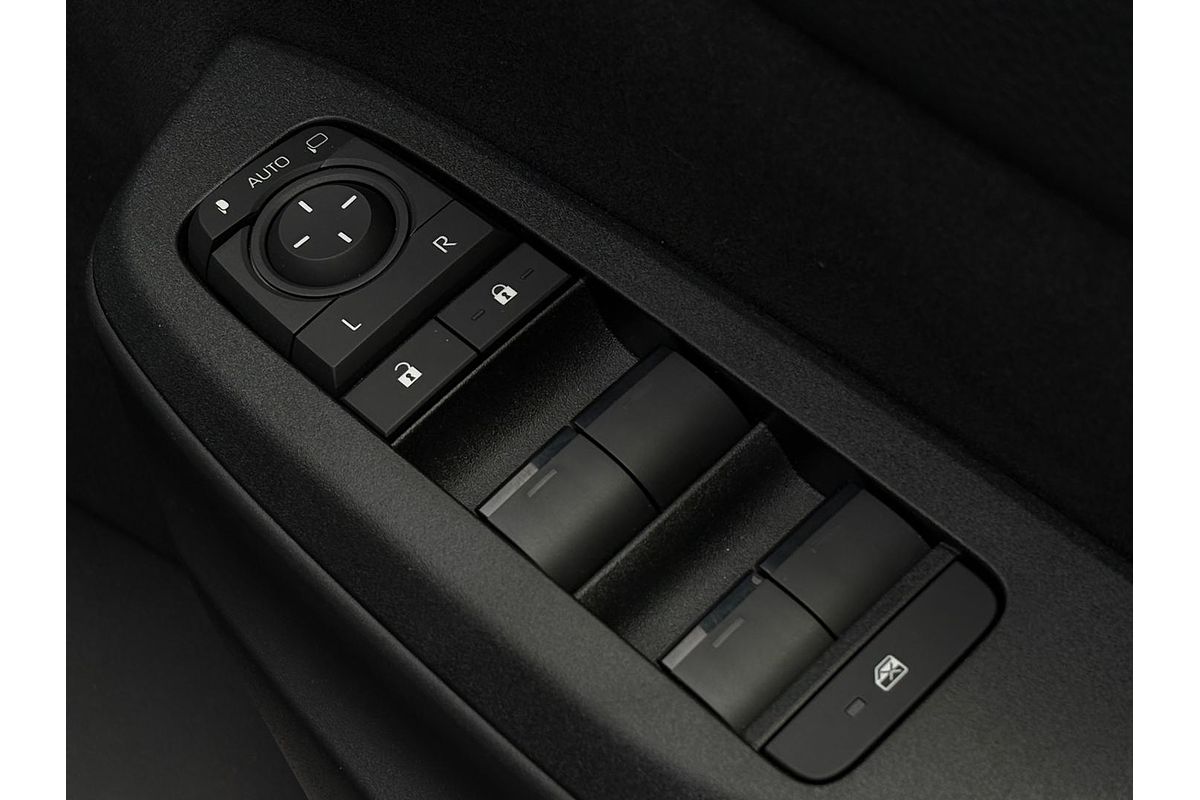 2025 Toyota Yaris Cross GXL MXPJ10R