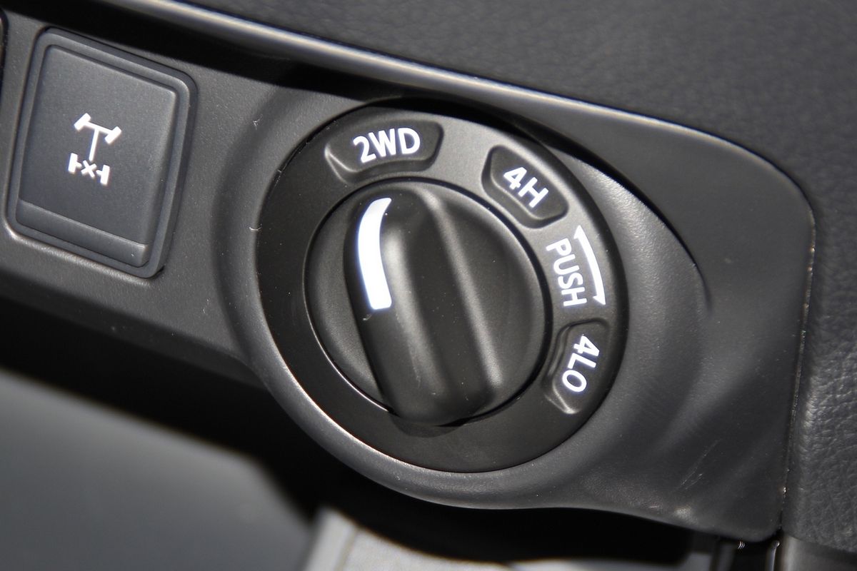 2025 Nissan Navara PRO-4X D23 4X4