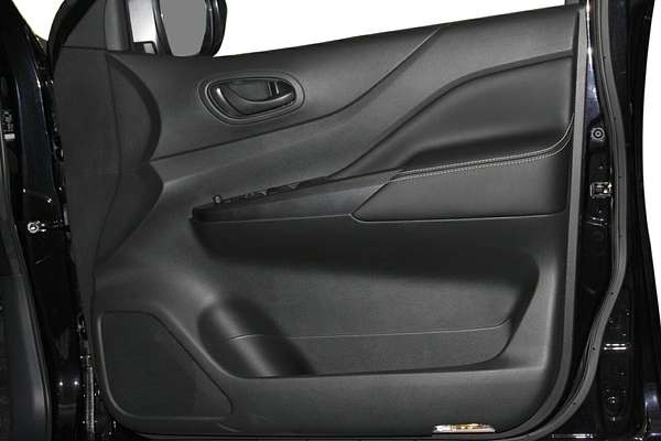 2025 Nissan Navara PRO-4X D23 4X4