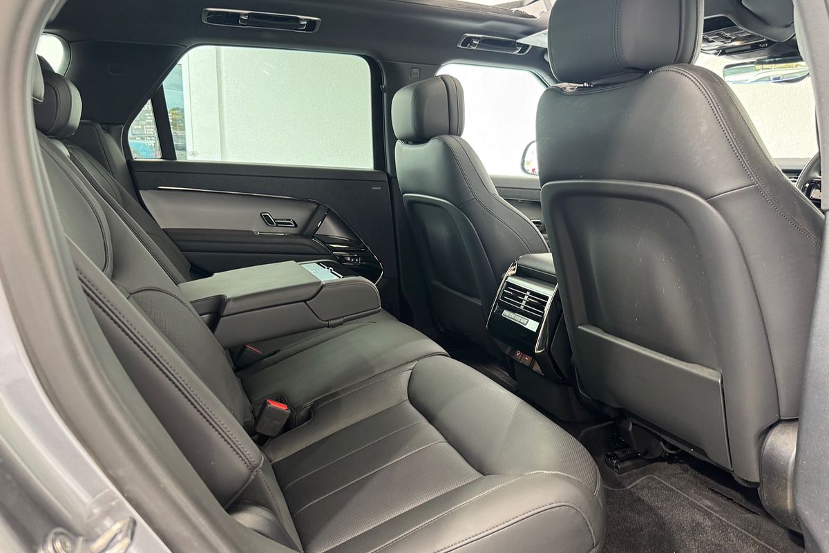 2024 Land Rover Range Rover Sport D250 Dynamic SE L461