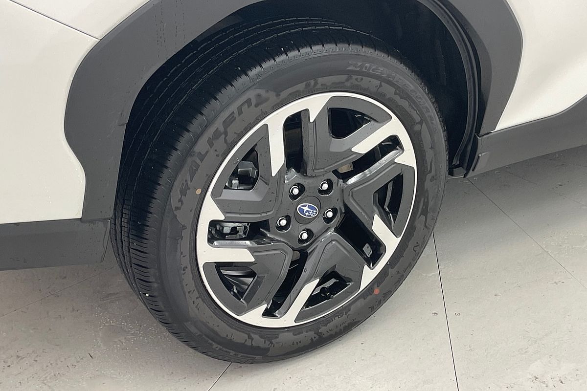 2025 Subaru Forester S6