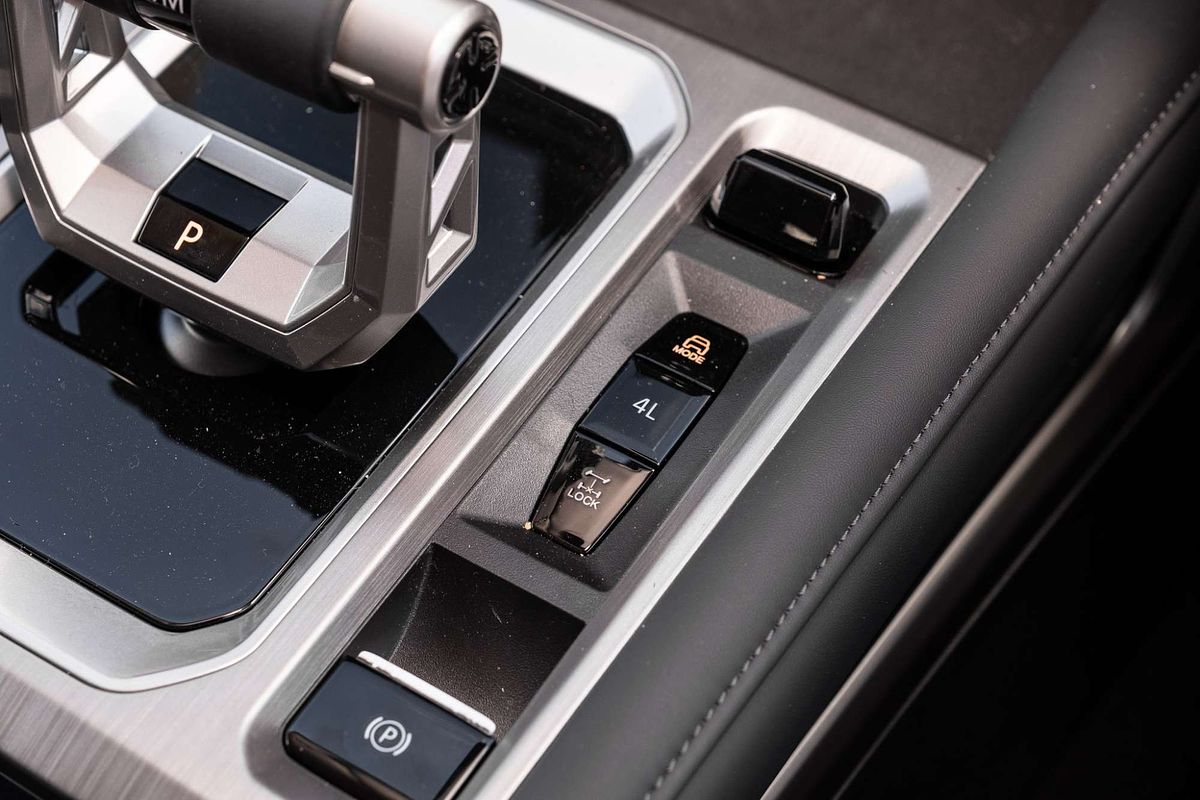 2025 MG MGU9 Explore EKK1C 4X4