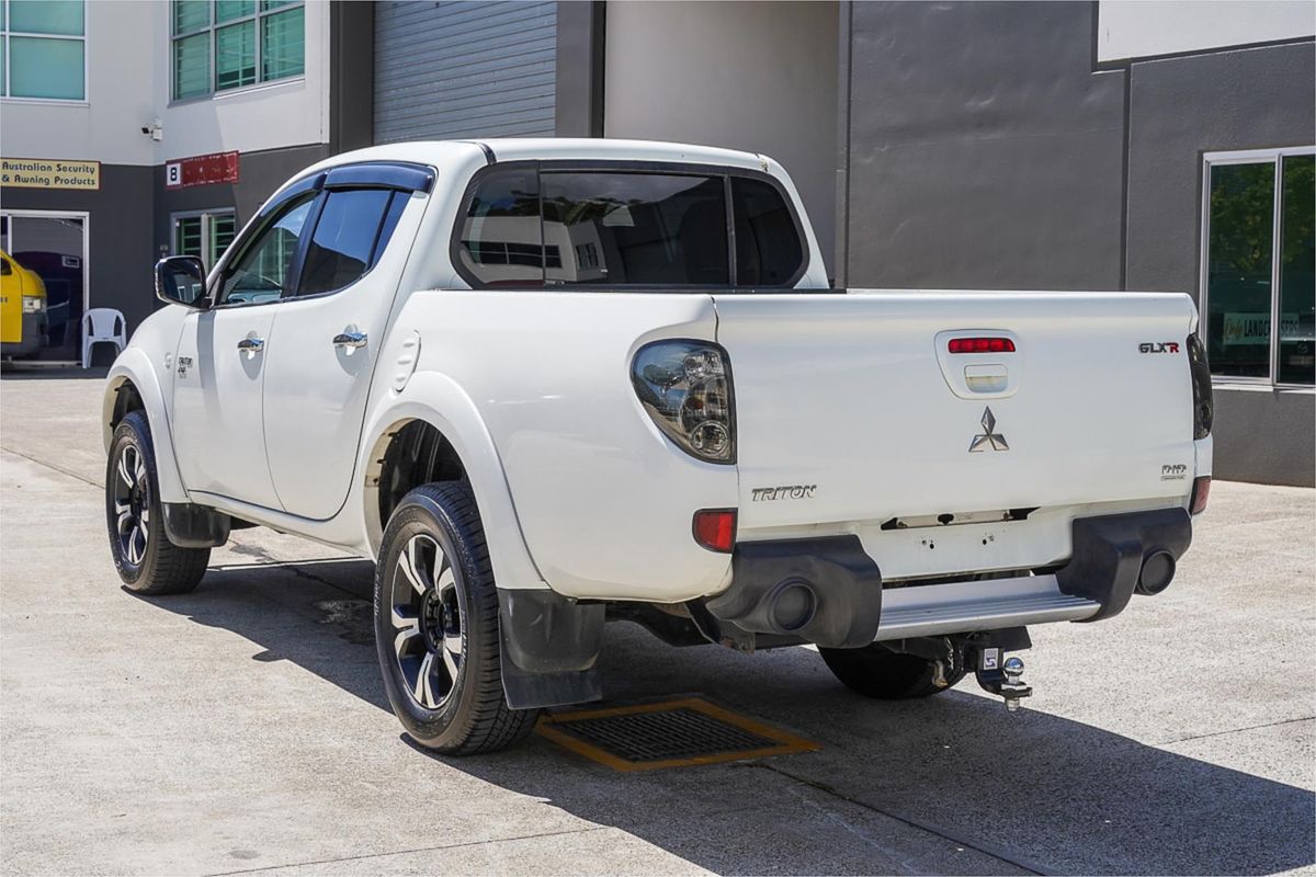 2010 Mitsubishi Triton GLX-R MN 4X4