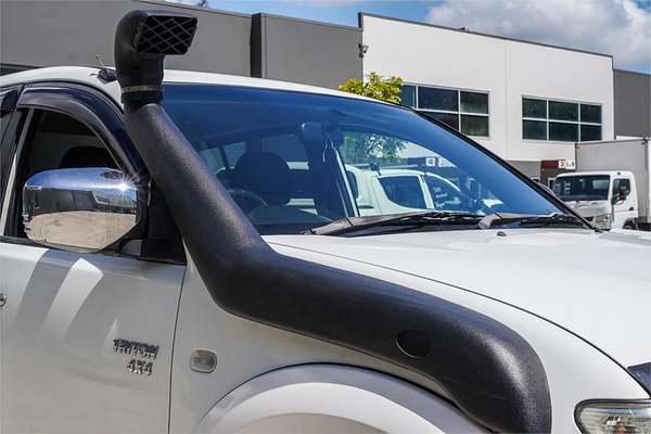 2010 Mitsubishi Triton GLX-R MN 4X4