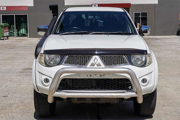 2010 Mitsubishi Triton GLX-R MN 4X4