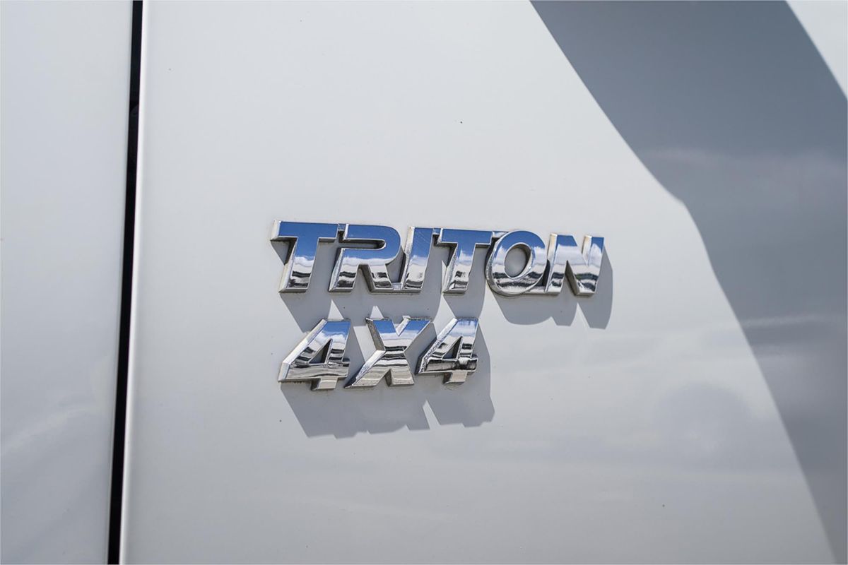 2010 Mitsubishi Triton GLX-R MN 4X4