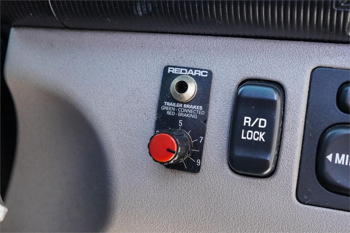 2010 Mitsubishi Triton GLX-R MN 4X4