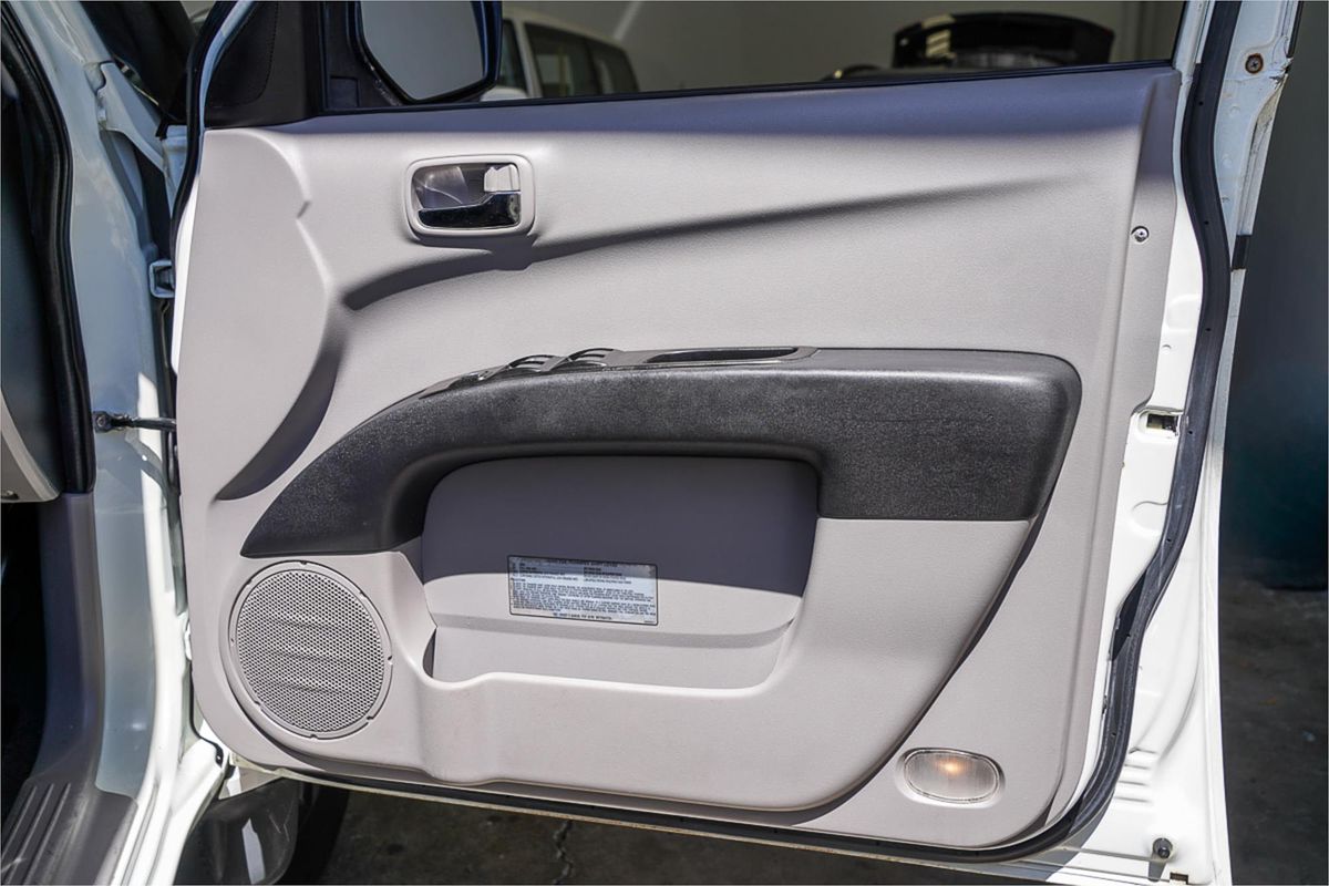 2010 Mitsubishi Triton GLX-R MN 4X4