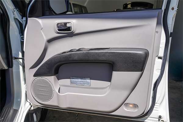 2010 Mitsubishi Triton GLX-R MN 4X4