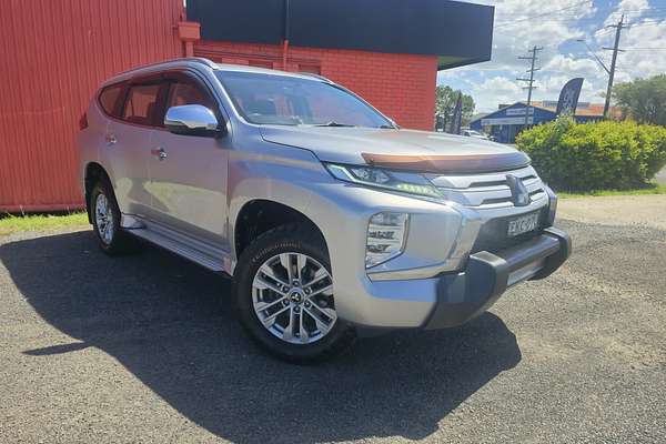 2020 Mitsubishi Pajero Sport GLX QF