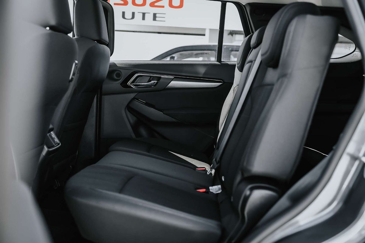 2025 Isuzu MU-X LS-U