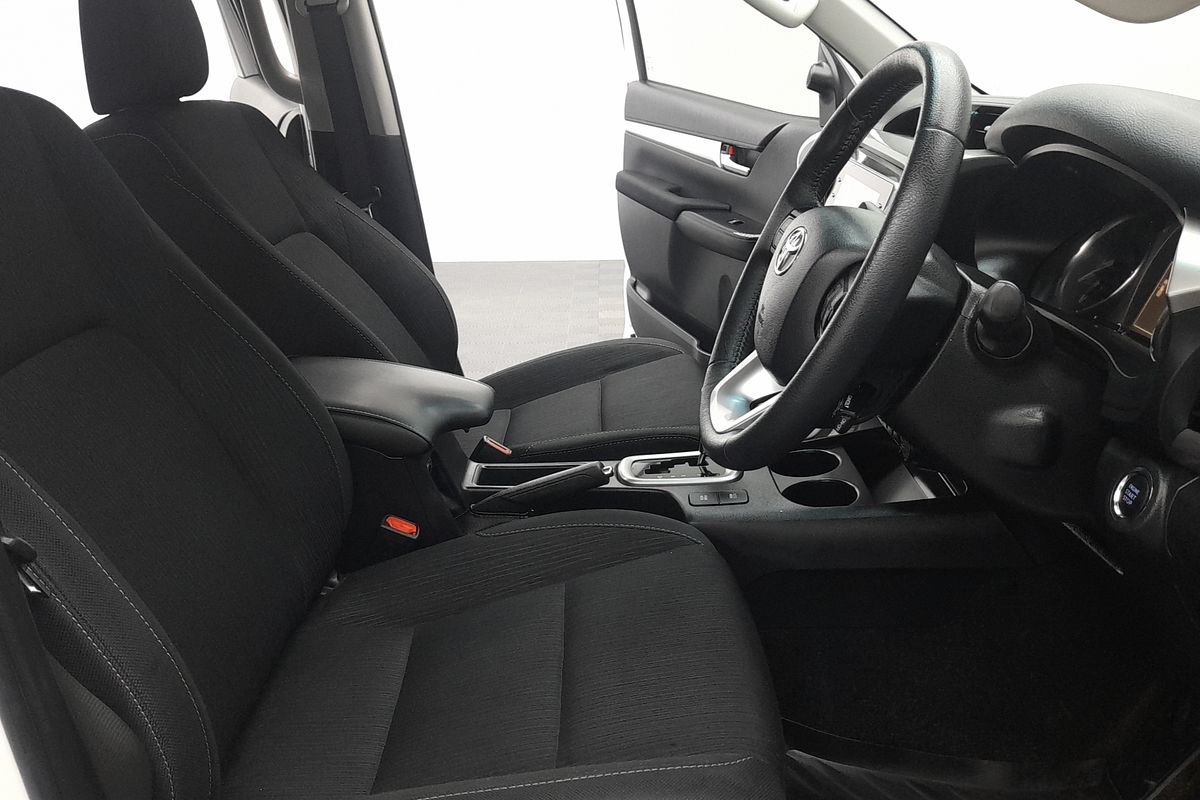 2021 Toyota Hilux SR5 GUN126R 4X4