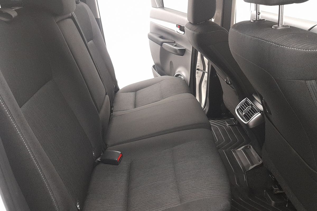 2021 Toyota Hilux SR5 GUN126R 4X4