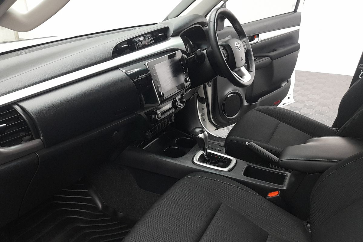 2021 Toyota Hilux SR5 GUN126R 4X4