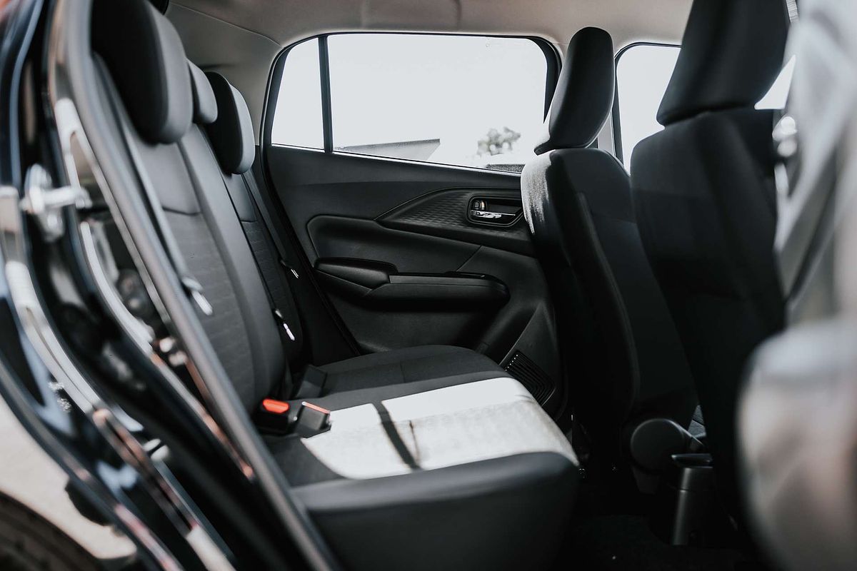 2025 Suzuki Swift Hybrid Plus UZ