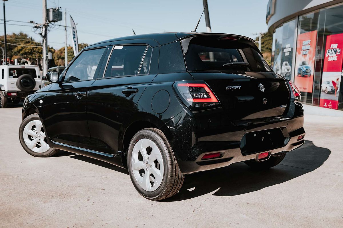 2025 Suzuki Swift Hybrid Plus UZ