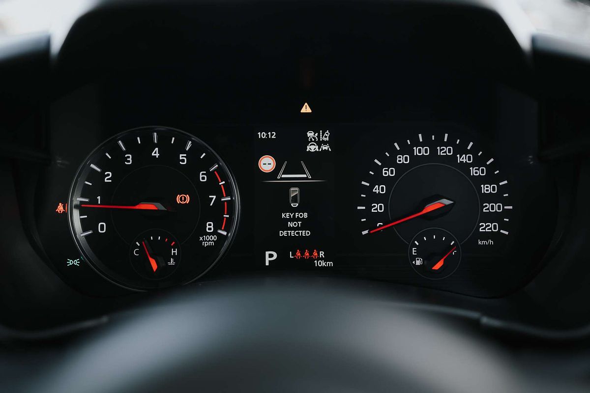 2025 Suzuki Swift Hybrid Plus UZ