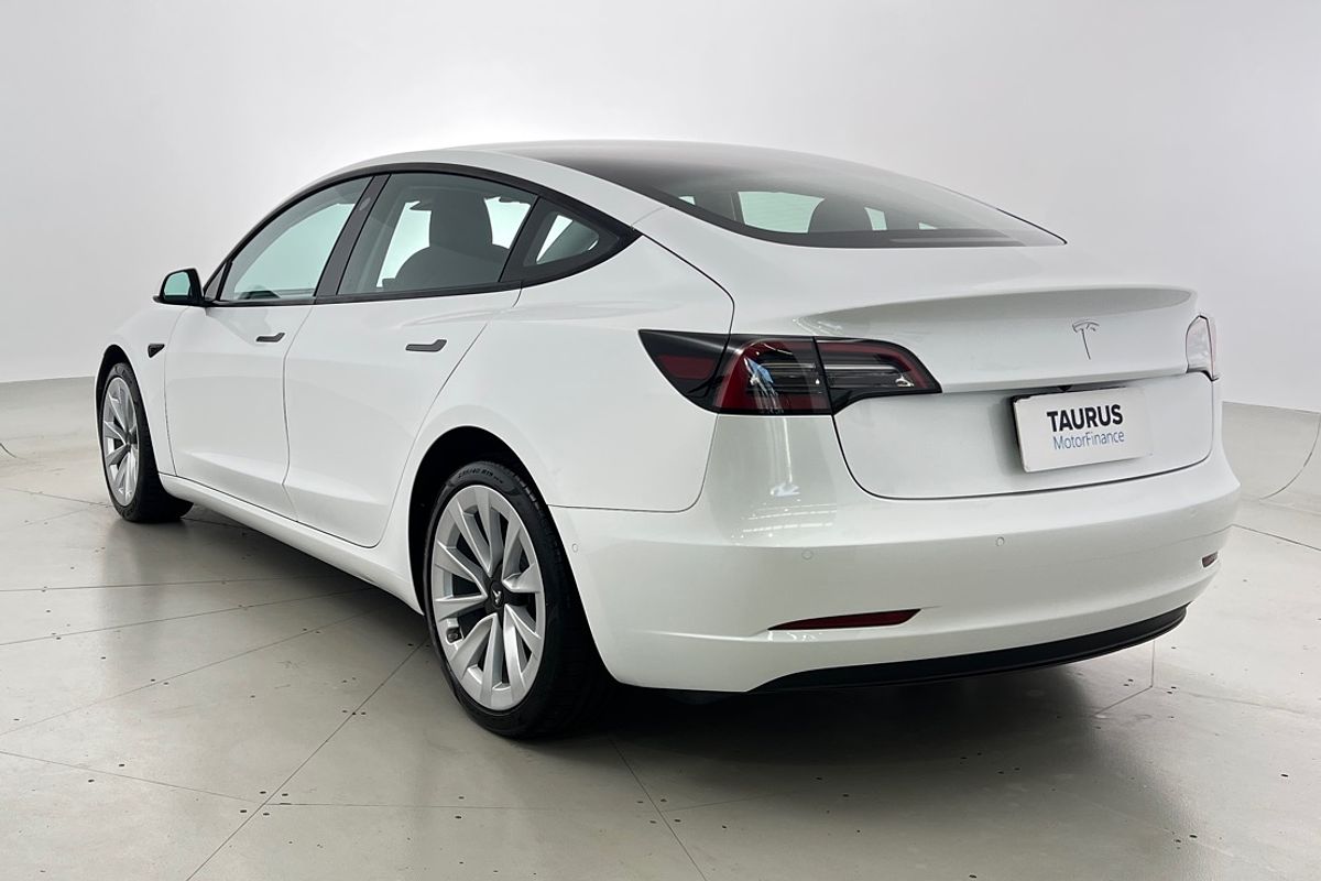 2022 Tesla Model 3 Rear-Wheel Drive