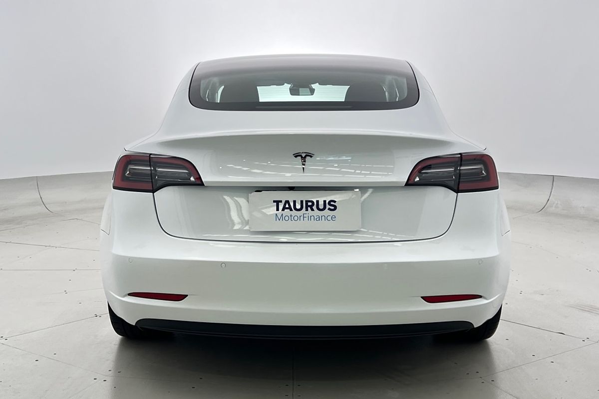 2022 Tesla Model 3 Rear-Wheel Drive