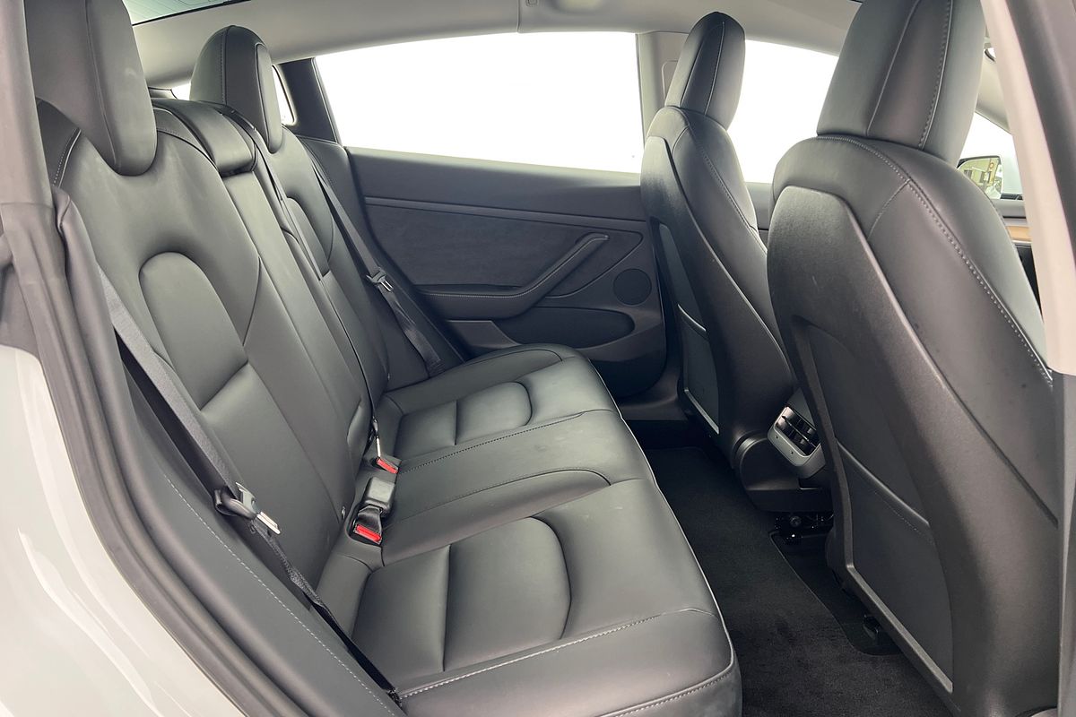 2022 Tesla Model 3 Rear-Wheel Drive