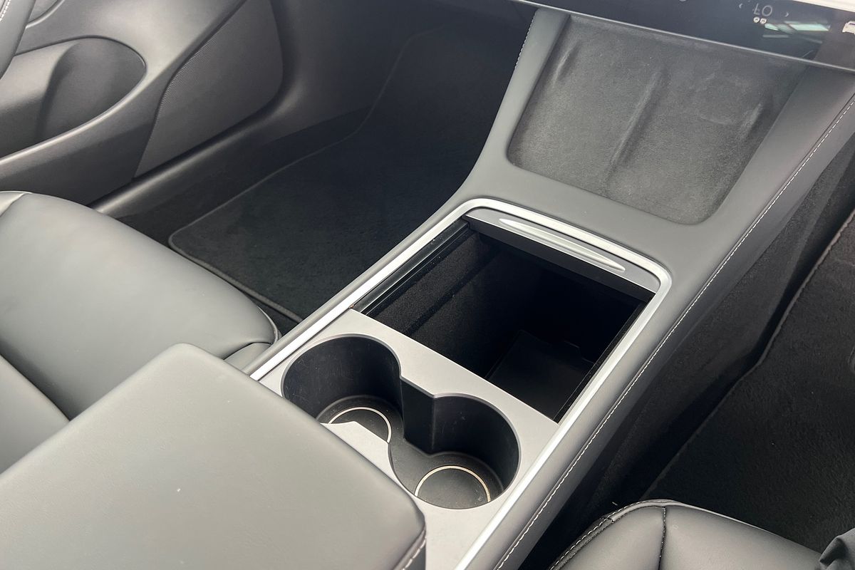 2022 Tesla Model 3 Rear-Wheel Drive